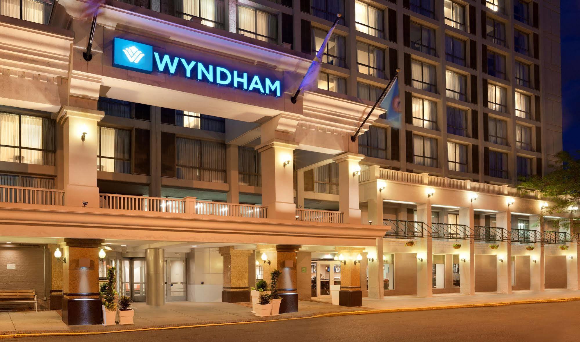 Отель Wyndham Boston Beacon Hill Экстерьер фото